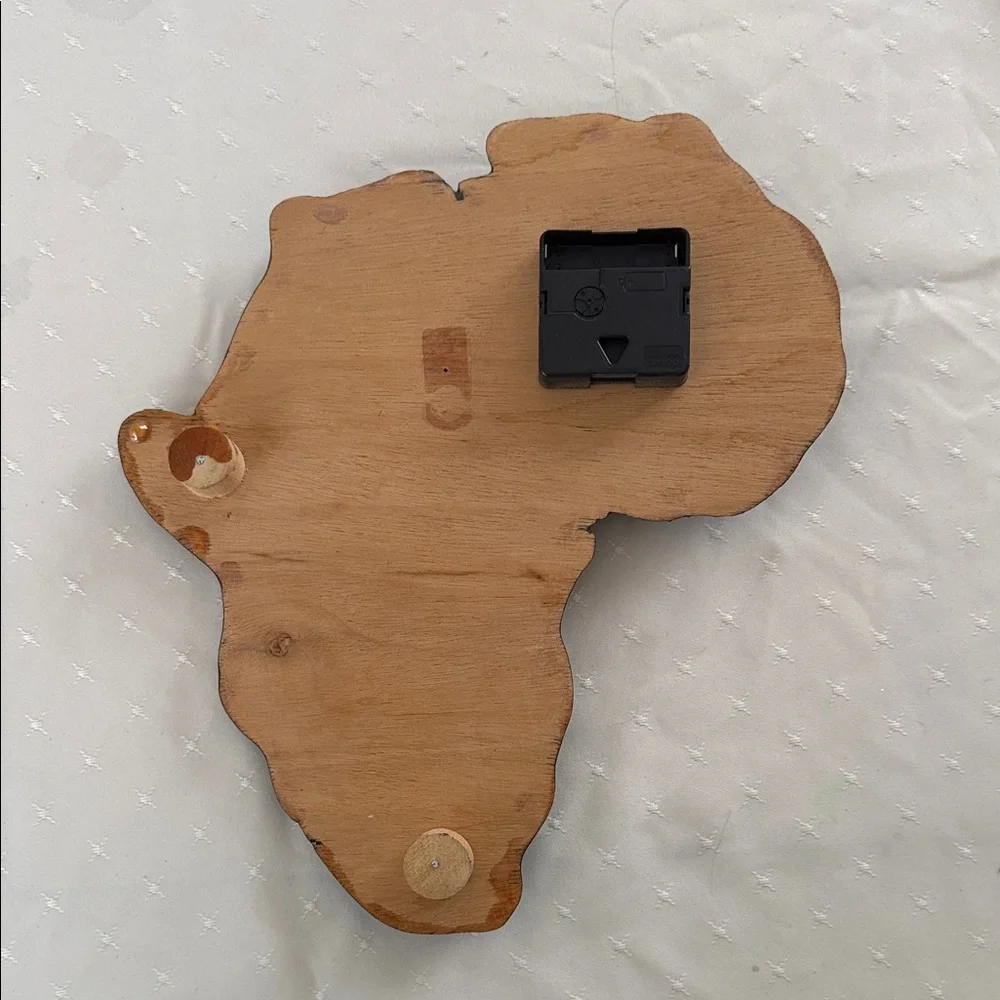 Vintage Rastafarian Africa Map Wall Clock - Handcrafted Pan-African Art